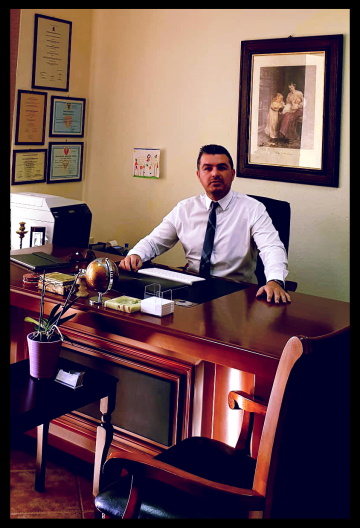 Λάζαρος Τσαβδαρίδης - δικηγόρος